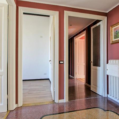 Tibullo ,Classico Ed Elegante Appartamento Roma Esterno foto