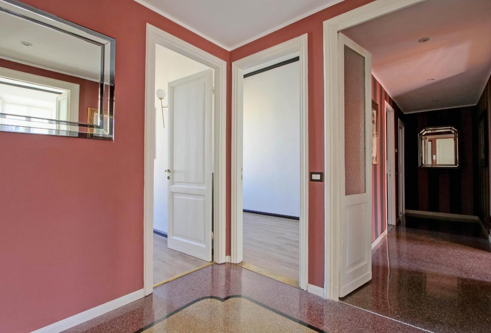 Tibullo ,Classico Ed Elegante Appartamento Roma Esterno foto